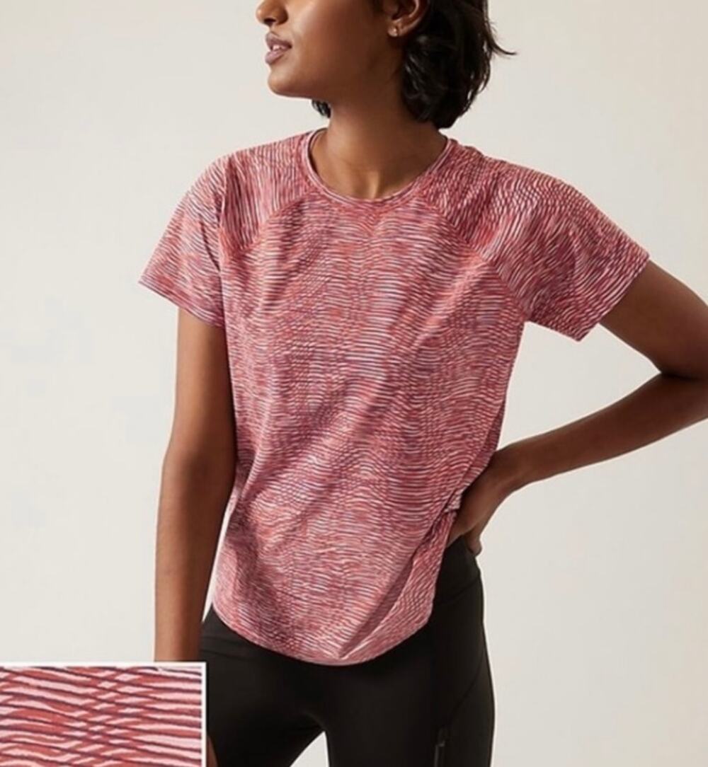 ATHLETA Ultimate Train Tee Activate Mauve Size Medium Athletic Pink